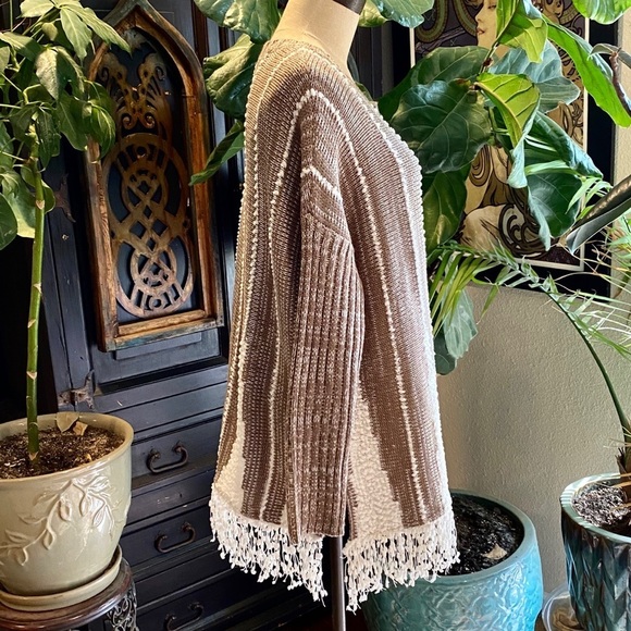 Macy’s boho texture fringe tunic oversized sweater - Picture 7 of 14